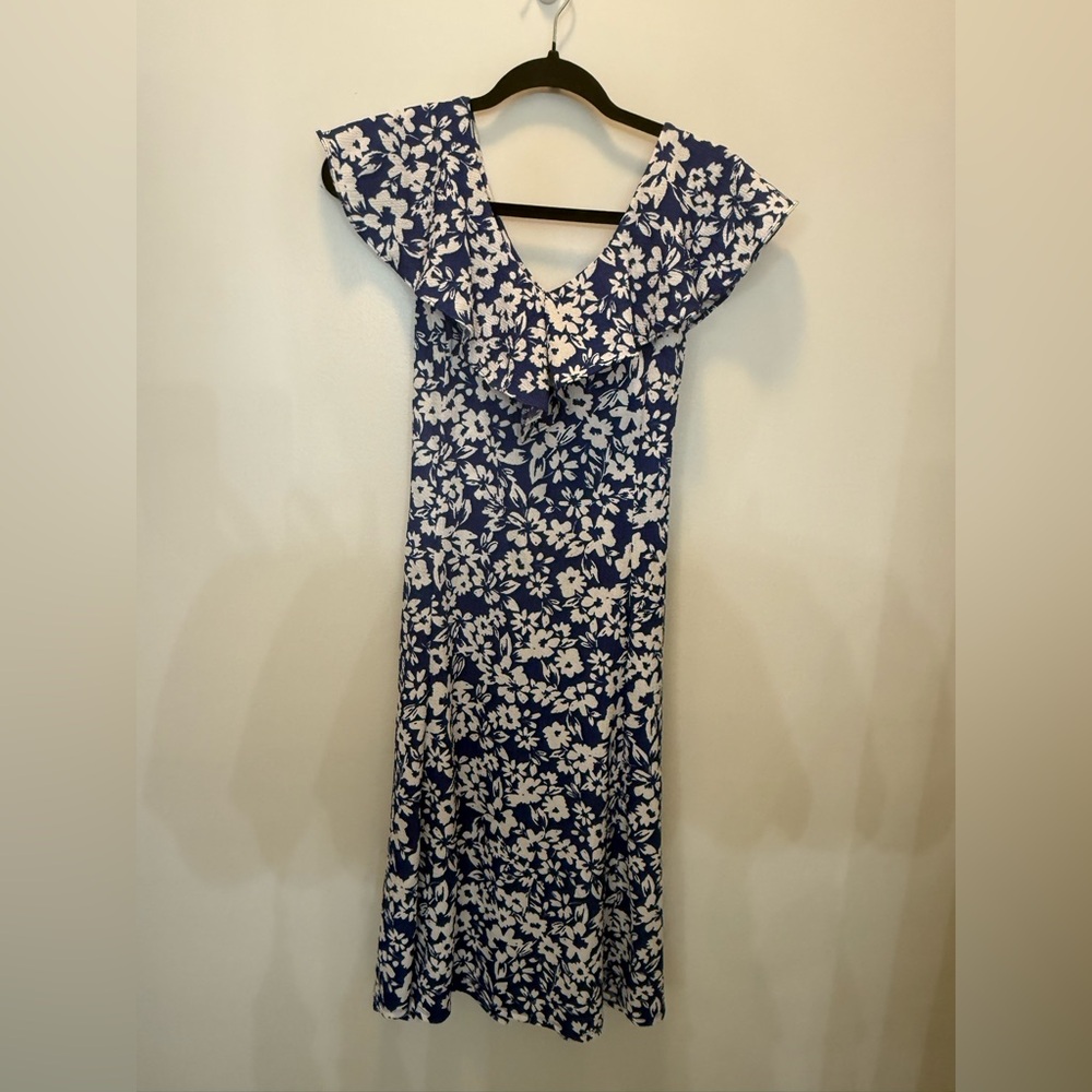 NWT Perceptions New York Blue and White Floral Dress - M‎